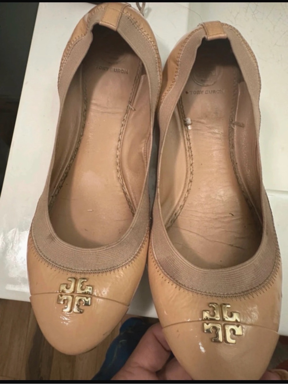 Tory Burch Beige Patent Leather Logo Ballerina Flats, 9.5